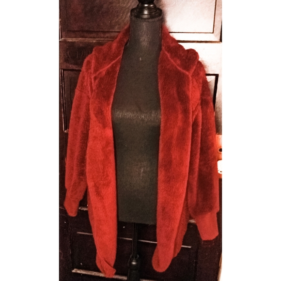 No Boundaries Sweaters - ✨NoBo Burgundy Sherpa cardigan